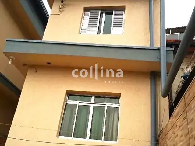 Casa 3 quartos e 4 banheiros, à venda, no bairro Jardim Cecília Cristina em Carapicuíba