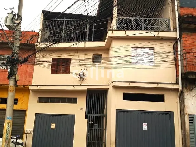 Casa 3 quartos e 4 banheiros, à venda, no bairro Jardim Cecília Cristina em Carapicuíba