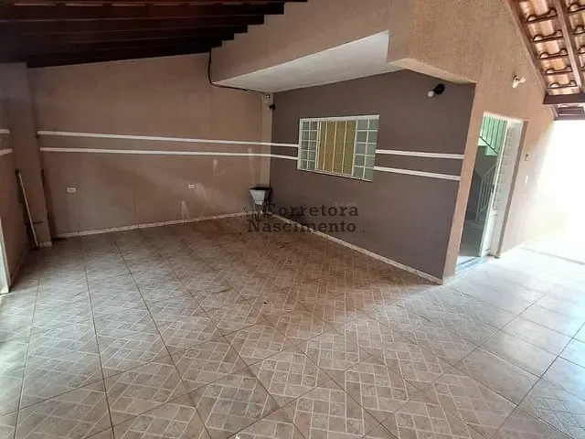 Casa com 140m² 4 quartos e 2 banheiros, à venda, no bairro Parque dos Príncipes em Jacareí