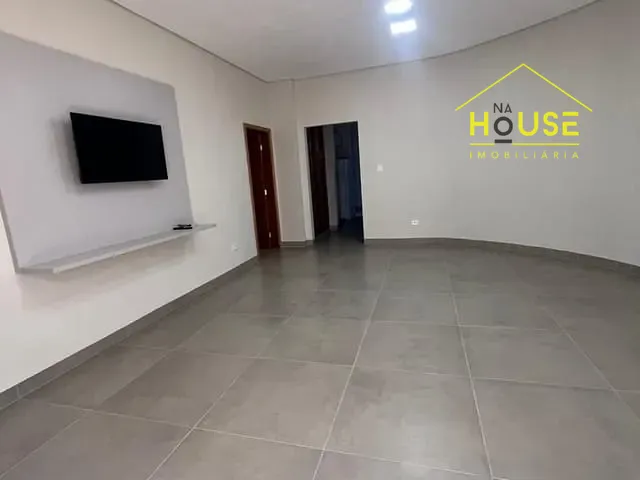 Casa 2 quartos e 1 banheiro, para alugar, no bairro Centro em Fernandópolis