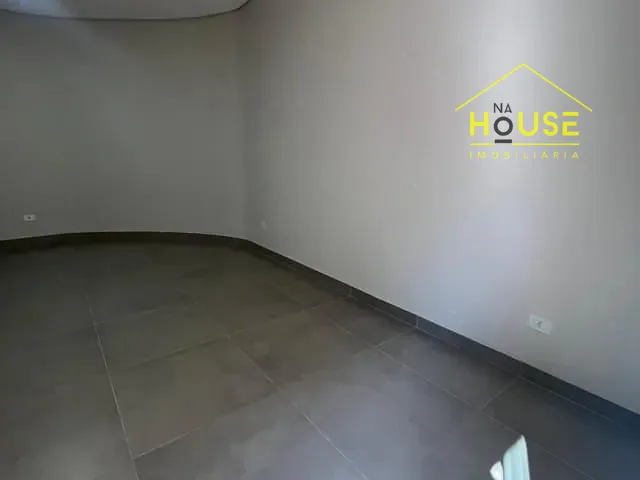 Casa 2 quartos e 1 banheiro, para alugar, no bairro Centro em Fernandópolis