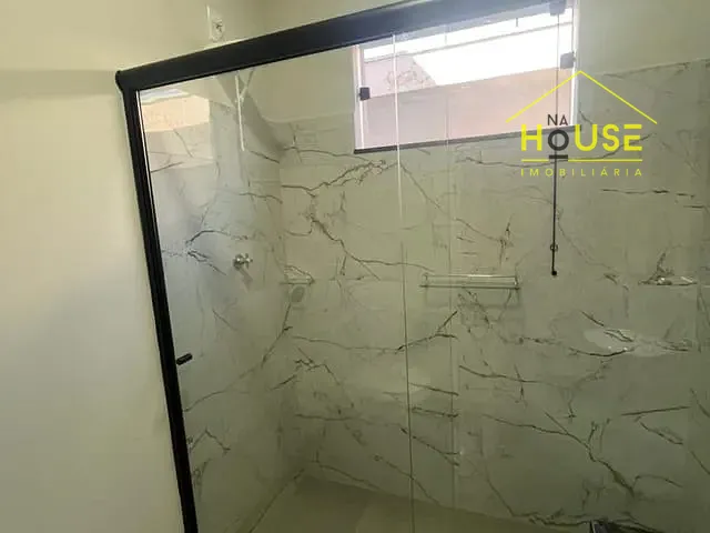 Casa 2 quartos e 1 banheiro, para alugar, no bairro Centro em Fernandópolis
