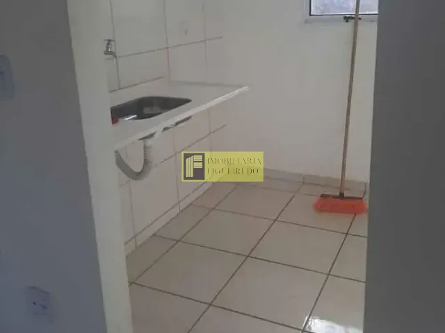 Casa com 80m² 2 quartos e 1 banheiro, à venda, no bairro Village Salvador em Bady Bassitt