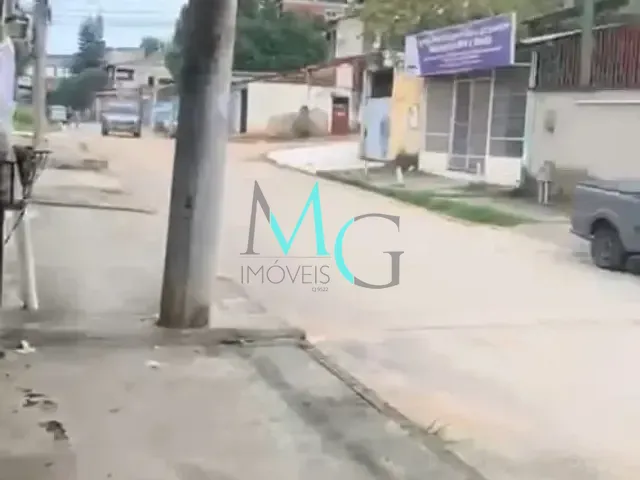 Casa 2 quartos e 4 banheiros, à venda, no bairro Campo Grande em Rio de Janeiro