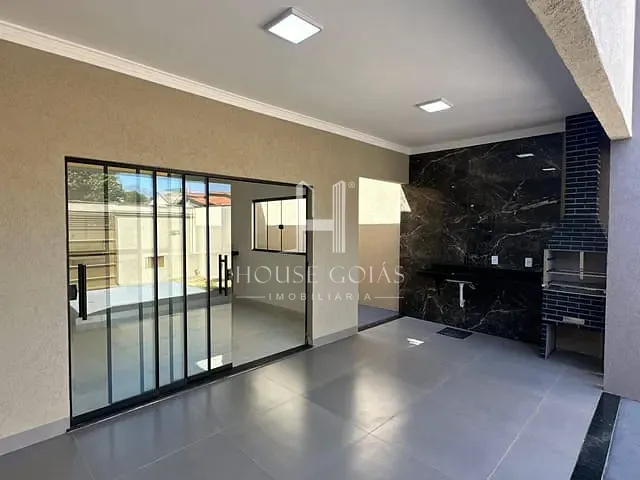 Casa com 180m² 2 quartos e 2 banheiros, à venda, no bairro Setor Sol Dourado em Trindade
