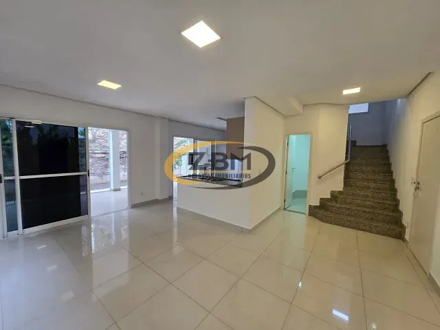 Casa com 373m² 3 quartos e 4 banheiros, para alugar, no bairro Esperança em Londrina