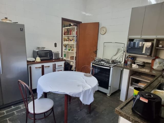 Casa 2 quartos e 2 banheiros, à venda, no bairro Centro em São João da Boa Vista