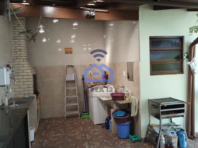 Casa com 200m² 3 quartos e 2 banheiros, à venda, no bairro Centro em Caraguatatuba