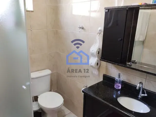 Casa com 200m² 3 quartos e 2 banheiros, à venda, no bairro Centro em Caraguatatuba