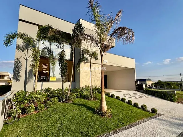 Casa com 312m² 3 quartos e 2 banheiros, à venda, no bairro Parque Brasil 500 em Paulínia