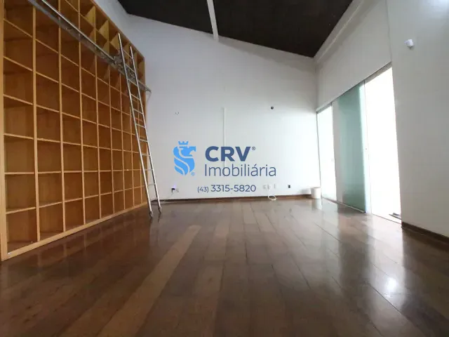 Casa com 438m² 4 quartos e 5 banheiros, à venda, no bairro Centro em Londrina