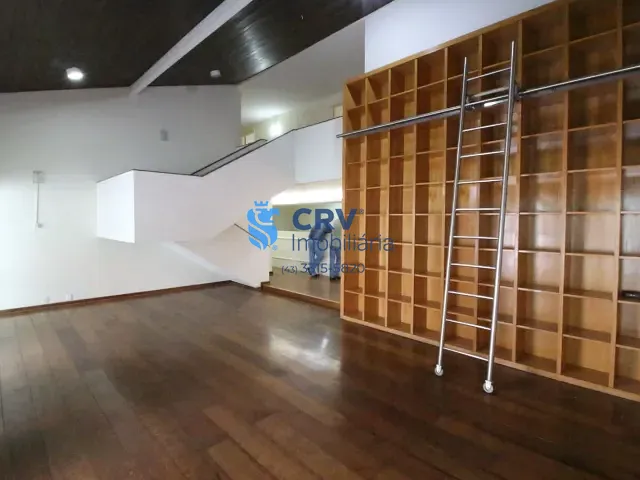 Casa com 438m² 4 quartos e 5 banheiros, à venda, no bairro Centro em Londrina