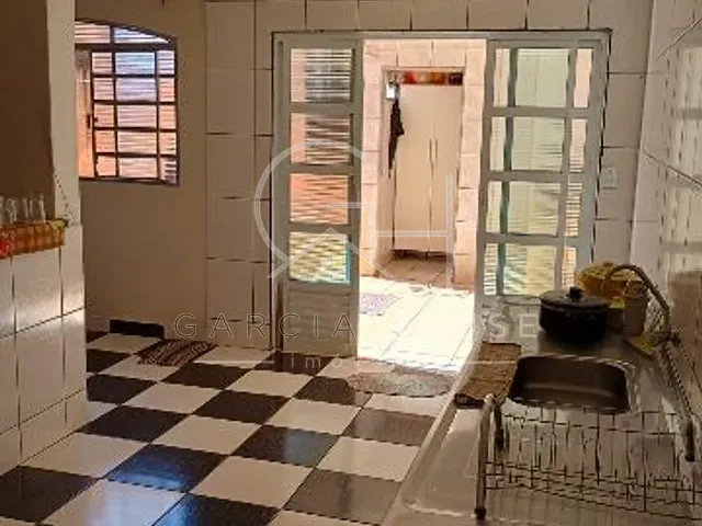 Casa com 200m² 3 quartos e 2 banheiros, à venda, no bairro Quintino Facci II em Ribeirão Preto