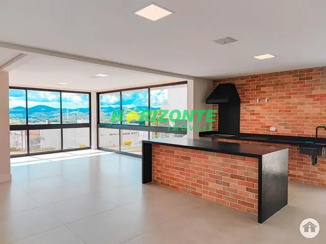 Casa com 540m² 5 quartos e 6 banheiros, à venda, no bairro Urbanova em São José dos Campos