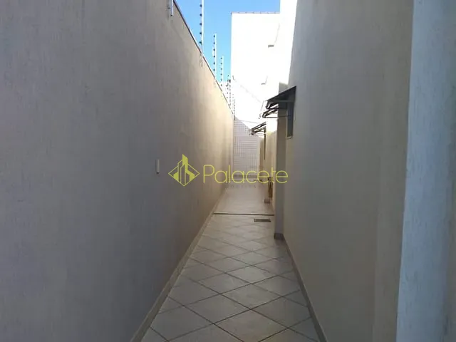 Casa 3 quartos e 3 banheiros, à venda, no bairro Residencial Estoril em Taubaté