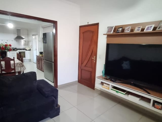 Casa 2 quartos e 3 banheiros, à venda, no bairro Jardim do Trevo em São João da Boa Vista