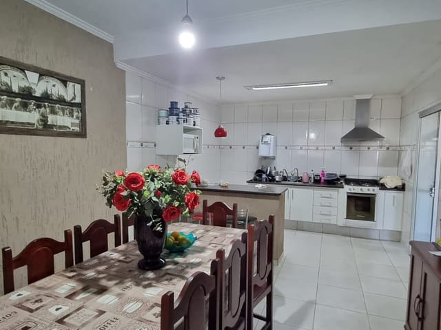 Casa 2 quartos e 3 banheiros, à venda, no bairro Jardim do Trevo em São João da Boa Vista