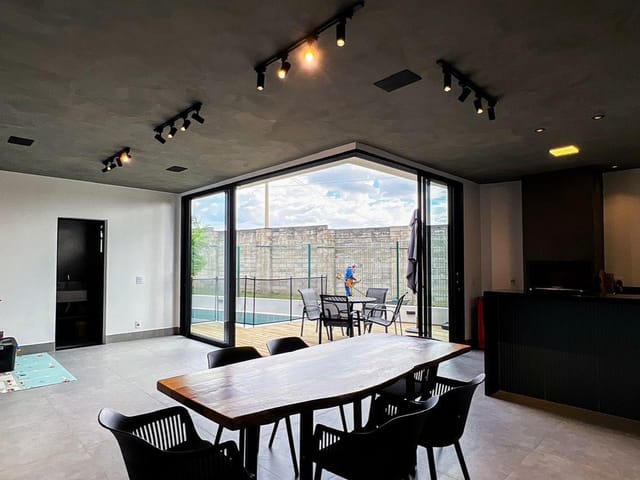 Casa com 488m² 3 quartos e 2 banheiros, à venda, no bairro Swiss Park em Campinas