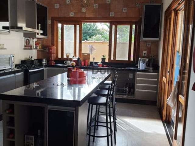 Casa com 1000m², à venda, no bairro Borba em Pindamonhangaba