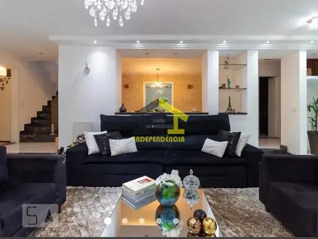 Casa com 476m² 4 quartos e 4 banheiros, à venda, no bairro Residencial Cinco (Alphaville) em Santana de Parnaíba