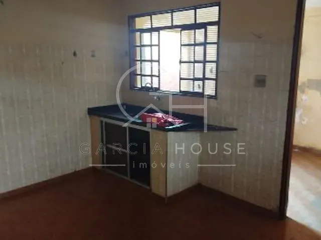 Casa com 300m² 4 quartos e 3 banheiros, à venda, no bairro Parque Ribeirão Preto em Ribeirão Preto
