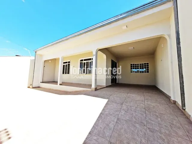 Casa com 200m² 3 quartos e 3 banheiros, à venda, no bairro Conjunto Habitacional Alexandre Urbanas em Londrina