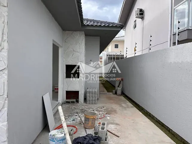 Casa 3 quartos e 1 banheiro, à venda, no bairro Nova Palhoça em Palhoça