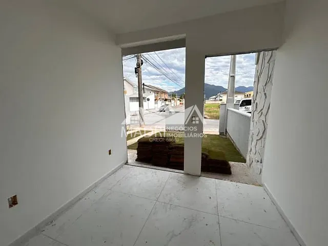 Casa 3 quartos e 1 banheiro, à venda, no bairro Nova Palhoça em Palhoça