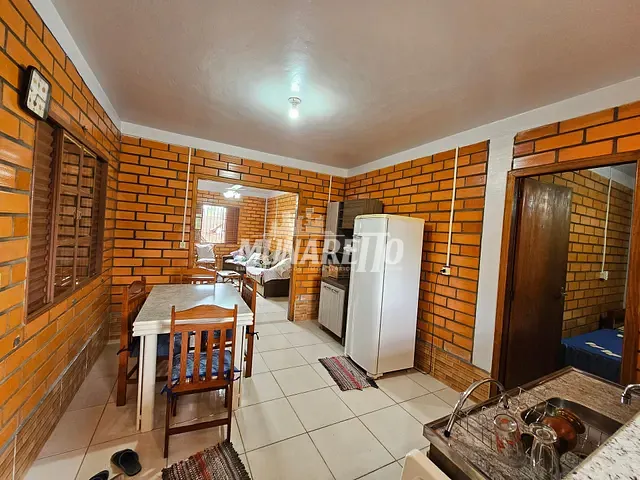 Casa com 260m² 6 quartos e 4 banheiros, à venda, no bairro Centro em Piratuba