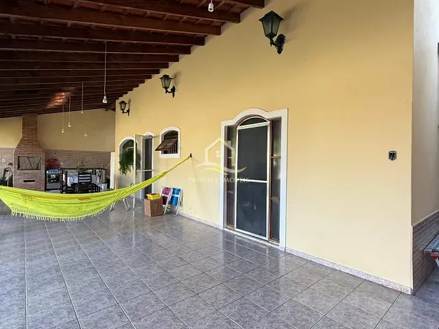 Casa com 455m² 2 quartos e 2 banheiros, à venda, no bairro Boracéia em São Sebastião