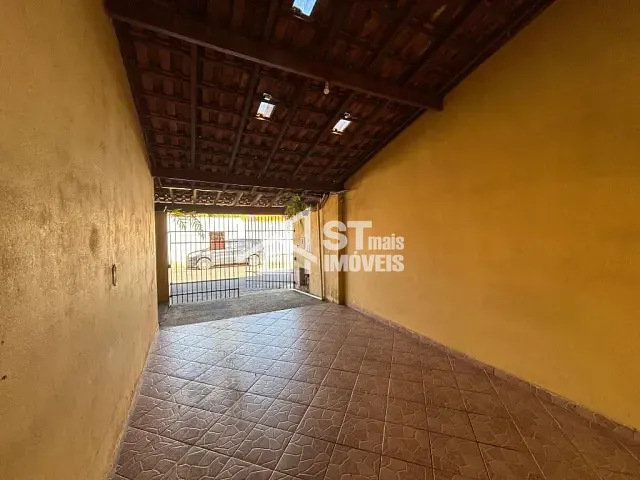 Casa com 160m² 2 quartos e 1 banheiro, à venda, no bairro Jardim Rio Negro em Andradas