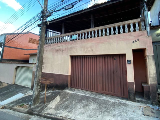 Casa 3 quartos e 3 banheiros, à venda, no bairro Jardim Esperança em Poços de Caldas