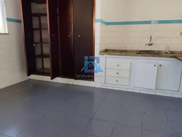 Casa com 250m² 3 quartos e 1 banheiro, para alugar, no bairro Vila Brasileira em Itatiba