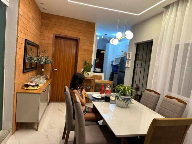 Casa com 280m² 3 quartos e 4 banheiros, à venda, no bairro Centro em Campos dos Goytacazes