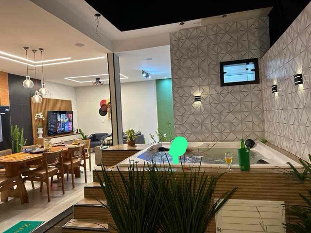 Casa com 280m² 3 quartos e 4 banheiros, à venda, no bairro Centro em Campos dos Goytacazes