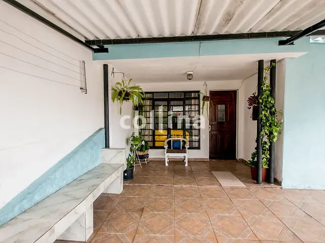 Casa à venda, no bairro Jardim das Belezas em Carapicuíba