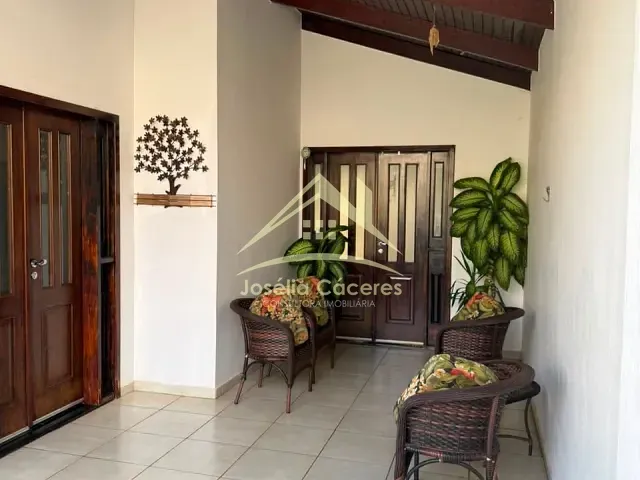 Sobrado 3 quartos e 4 banheiros, à venda, no bairro Coophema em Cuiabá