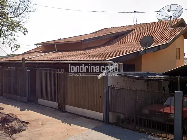 Casa com 280m² 5 quartos e 5 banheiros, à venda, no bairro Interlagos em Londrina