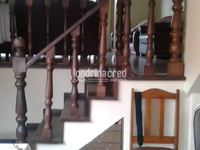 Casa com 280m² 5 quartos e 5 banheiros, à venda, no bairro Interlagos em Londrina