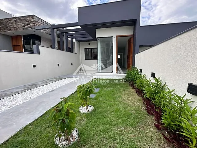 Casa 2 quartos e 2 banheiros, à venda, no bairro Forquilhas em São José