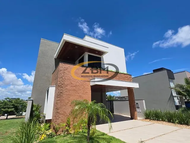 Casa com 259m² 3 quartos e 4 banheiros, à venda, no bairro Conjunto Habitacional Alexandre Urbanas em Londrina