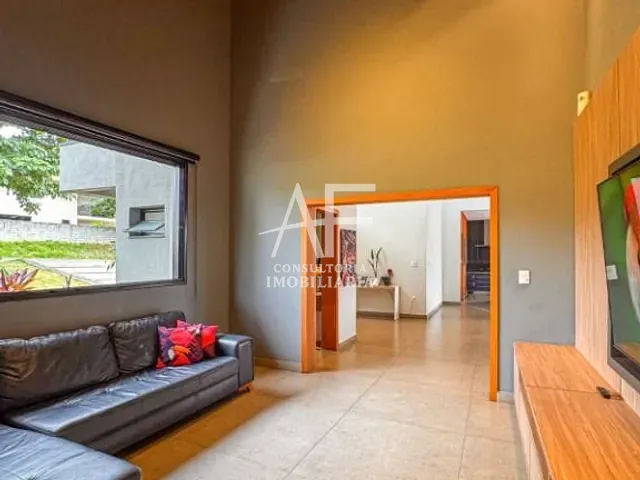 Casa com 1100m² 4 quartos e 6 banheiros, à venda, no bairro Cataguá em Taubaté