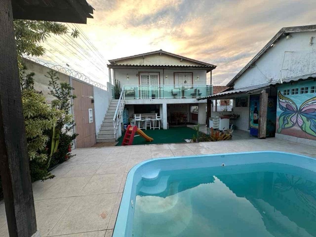 Casa com 384m² 4 quartos e 3 banheiros, à venda, no bairro Grussaí  em São João da Barra