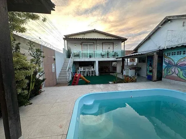 Casa com 384m² 4 quartos e 3 banheiros, à venda, no bairro Grussaí  em São João da Barra