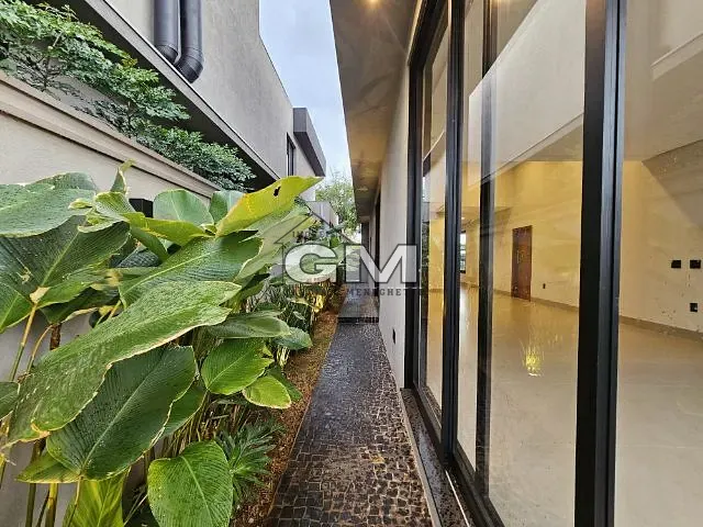Casa com 362m² 4 quartos e 5 banheiros, à venda, no bairro Vila do Golf em Ribeirão Preto