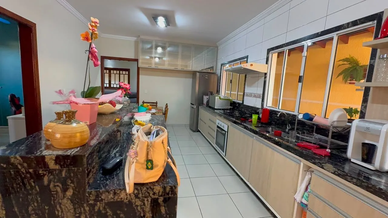 Casa, 3 quartos, 250 m² - Foto 9