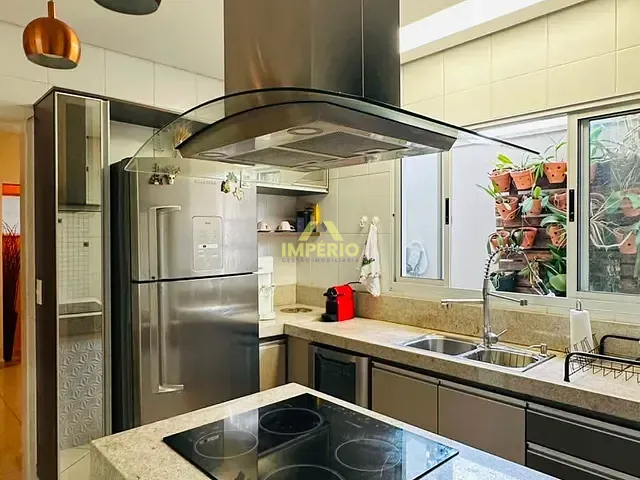 Casa 3 quartos e 2 banheiros, à venda, no bairro Centro em Salto
