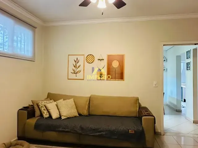 Casa 3 quartos e 2 banheiros, à venda, no bairro Centro em Salto