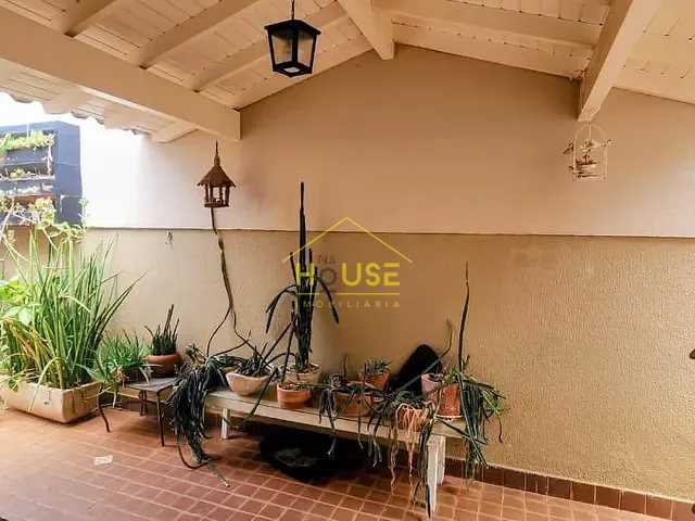 Casa 3 quartos e 3 banheiros, à venda, no bairro Jardim Santa Catarina em Fernandópolis