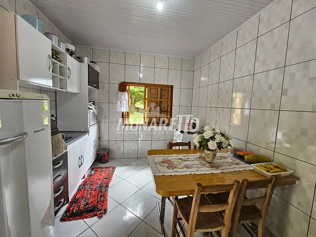 Casa com 106m² 3 quartos e 1 banheiro, à venda, no bairro Centro em Piratuba